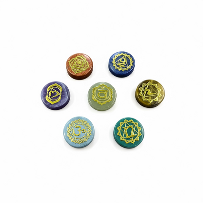 7 Chakras De Cuarzo Grabado En Oro Laminado 1.8 Cm 4.572 Cm by HEREJE