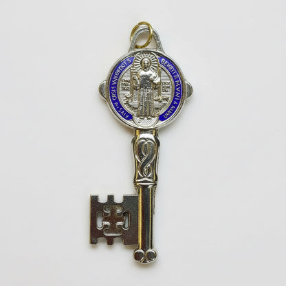 Llave De San Benito Dije Baño De Oro Encapsulado 5cm Varios by HEREJE