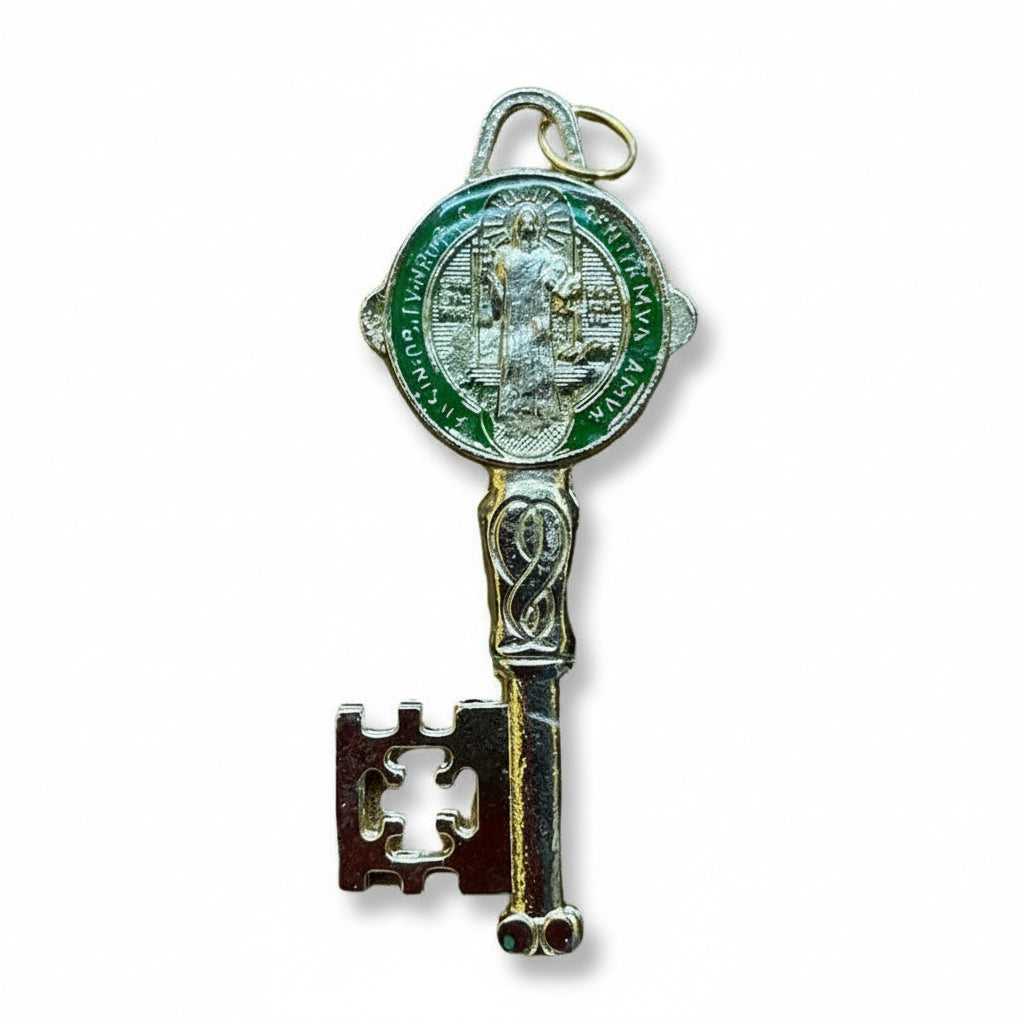 Llave De San Benito Dije Baño De Oro Encapsulado 5cm Varios by HEREJE