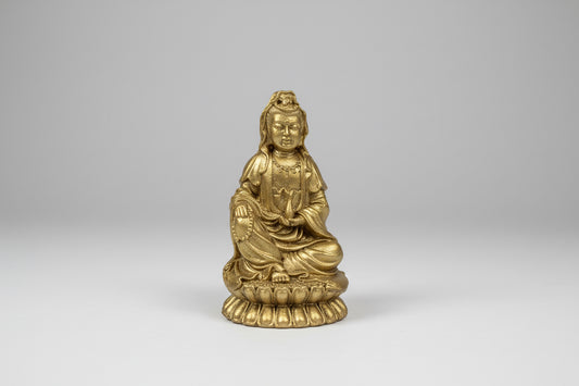 kwan Yin Diosa Del Amor Y Las Bendiciones Figura Resina by HEREJE