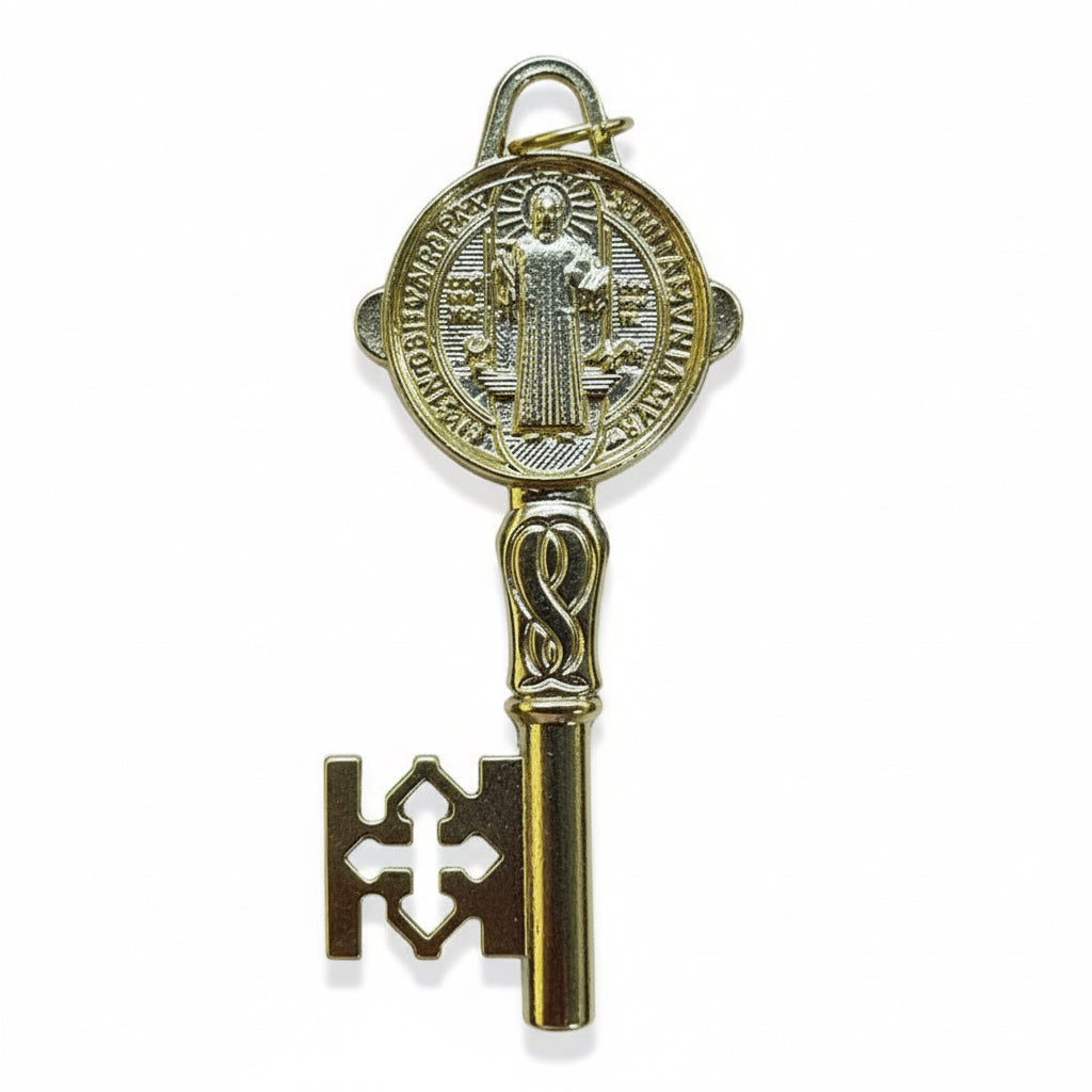 Llave De San Benito Dije Baño De Oro Encapsulado 5cm Varios by HEREJE