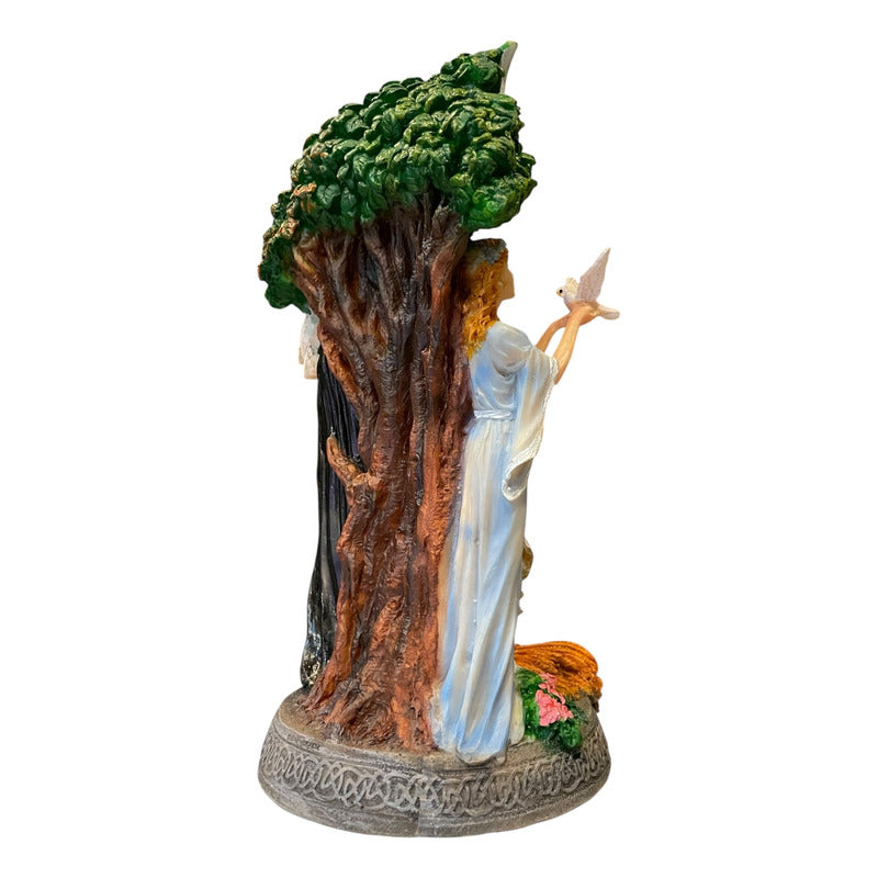 Triple Diosa Escultura De Resina 25cm De Altura Hecate Variado by HEREJE