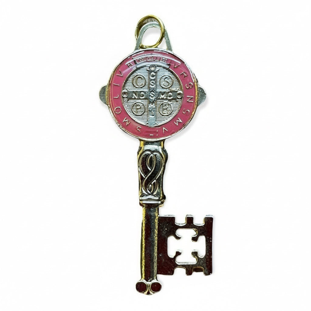 Llave De San Benito Dije Baño De Oro Encapsulado 5cm Varios by HEREJE