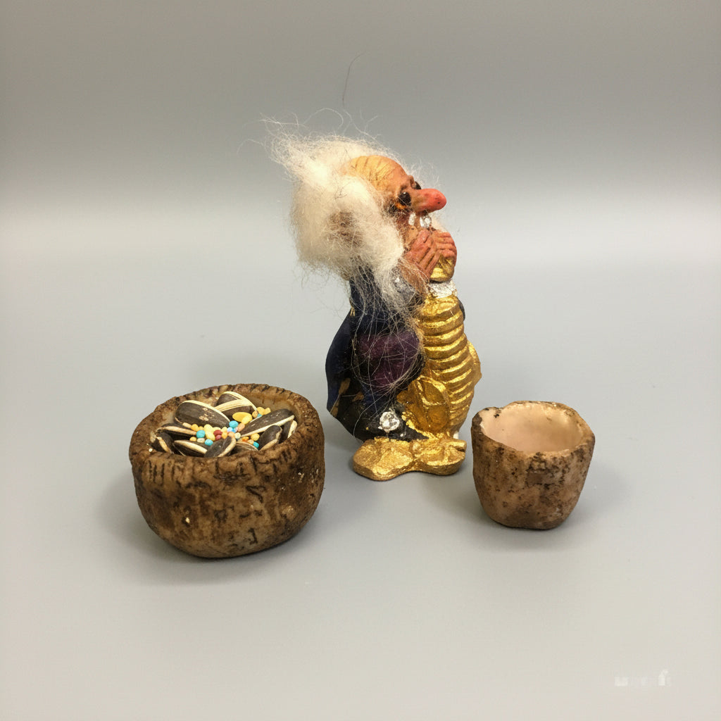 Troll Guardián De La Riqueza + Comedero 9 Cm Figura Resina Bordó by HEREJE