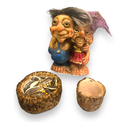 Troll Mellizos + Comedero 9 Cm Figura De Resina Nacional Variado by HEREJE
