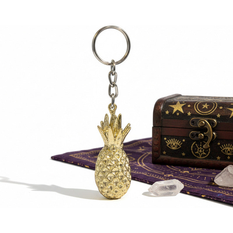 Piña Dorada Llavero De Metal Para El Feng Shui De 4 Cm Alto Dorado by HEREJE