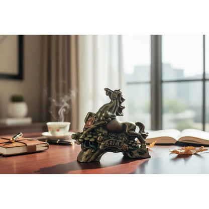 Caballo Figura De Resina Año Chino 8x5cm Dorado Oscuro by HEREJE