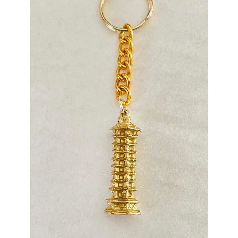 Pagoda Feng Shui En Metal Llavero by HEREJE