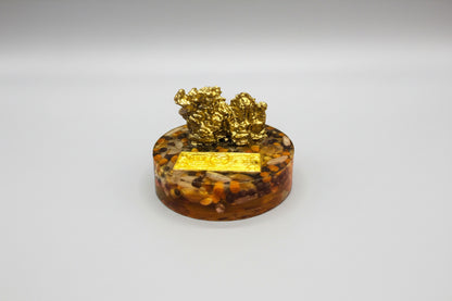 Dragón Chino Con Base De Resina Y Semillas Dorado by HEREJE