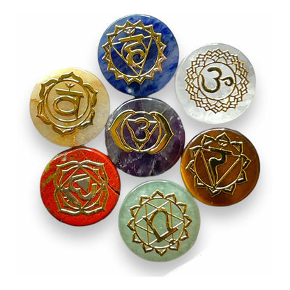 7 Chakras De Cuarzo Grabado En Oro Laminado 1.8 Cm 4.572 Cm by HEREJE