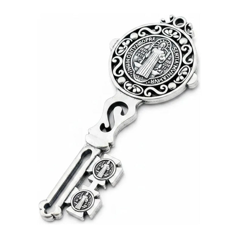 Llave Medalla San Benito 8 Cm Protección Metal Plateado by HEREJE