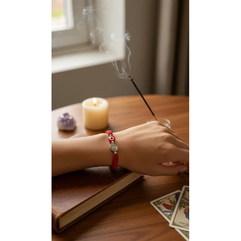 Pulseras De Hilo Tejido Artesanal. San Benito Ojo Rojo Hilo Rojo 18 Cm 25 Cm by HEREJE