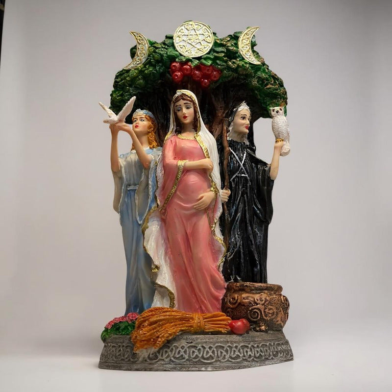 Triple Diosa Escultura De Resina 25cm De Altura Hecate Variado by HEREJE