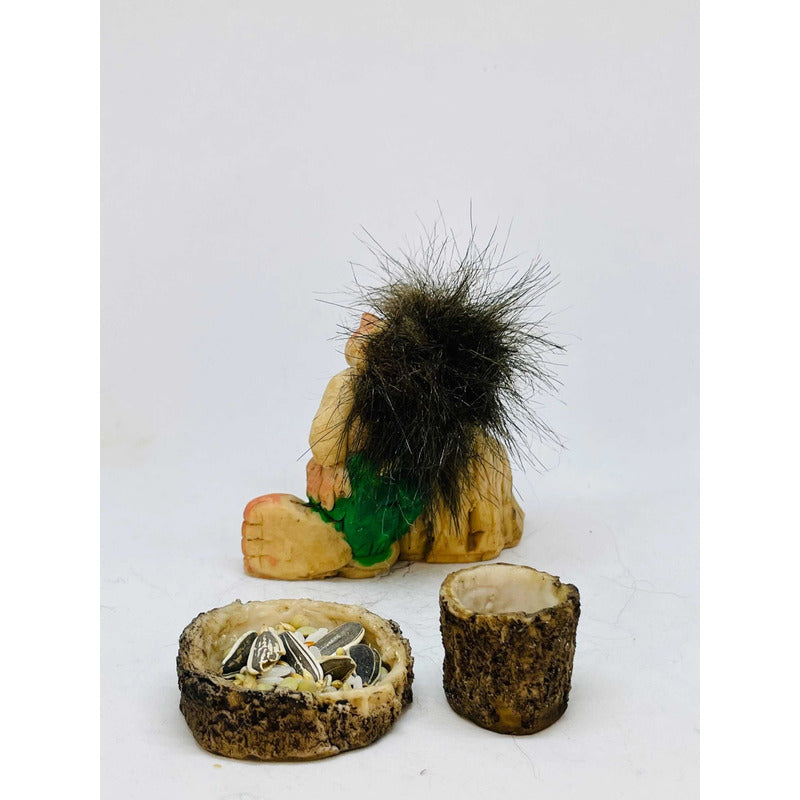 Troll Relajación + Comedero 7 Cm Figura De Resina Nacional Verde by HEREJE