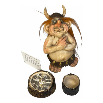 Troll Del Retiro + Comedero + Semillas + Tarjetas 12 Cm Alto Café by HEREJE