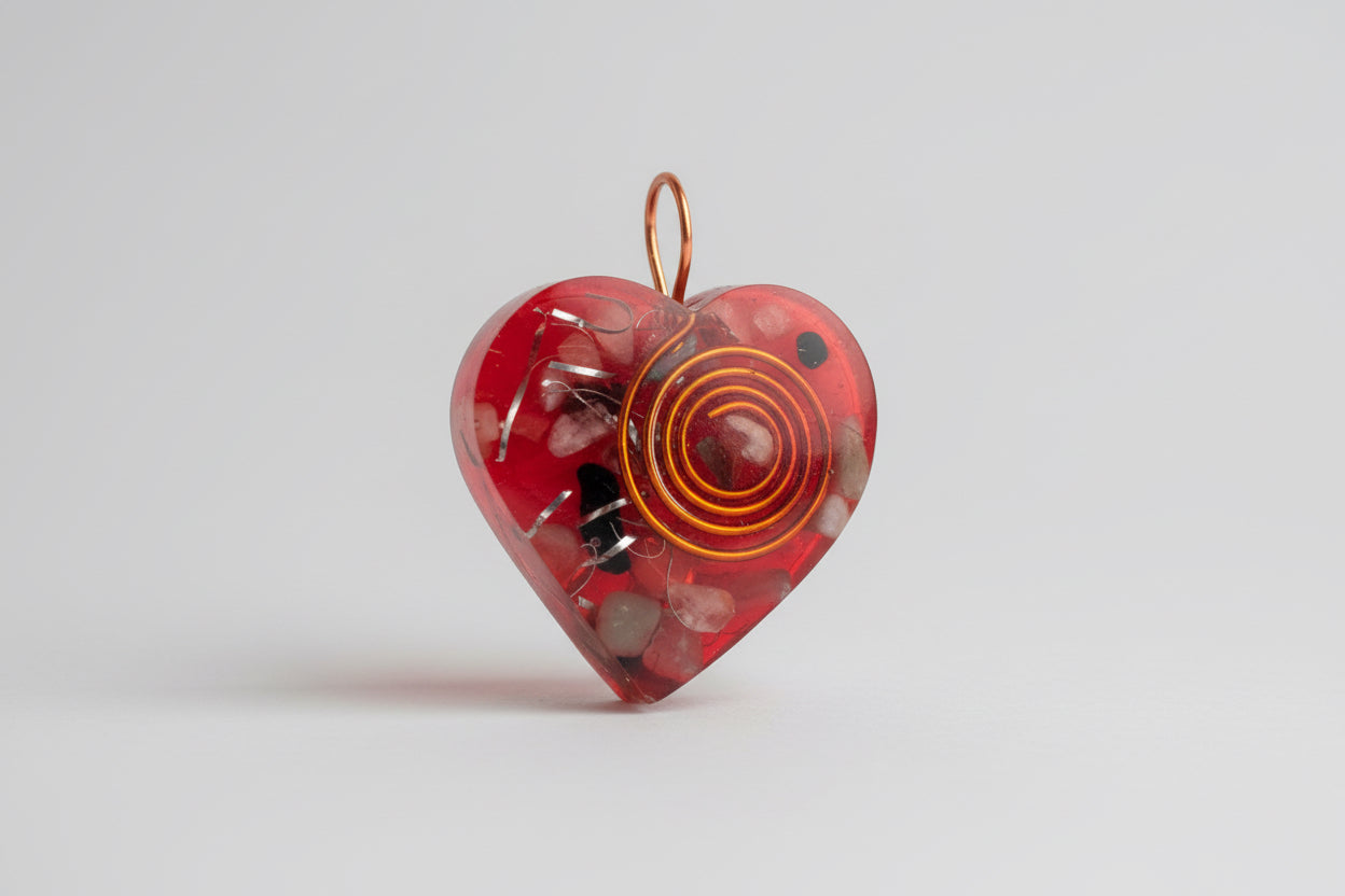 Orgonita Colgante Corazon Dije Amuleto Limpia La Energía by HEREJE