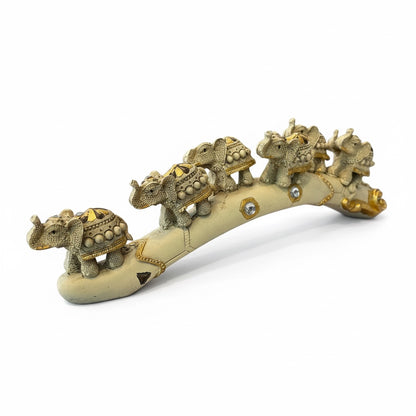 Cuerno De 7 Elefantes Protección Y Abundancia Resina 8cm by ARTICULOS ESOTERICOS LETY