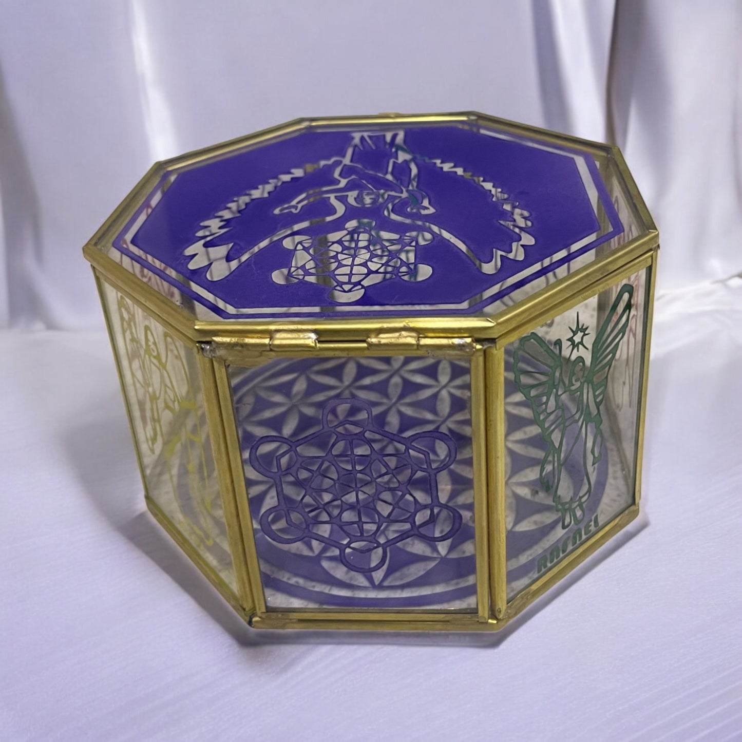 Metatron Con Los 7 Arcangeles Caja De Cristal 15 Cm Grabado by ARTICULOS ESOTERICOS LETY